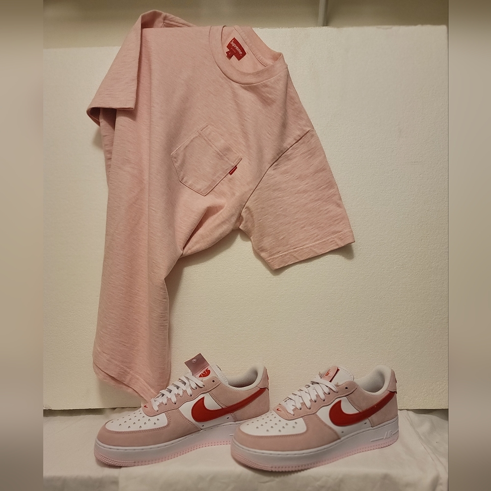 Nike AF1 'VALENTINES DAY' with pink Supreme pocket T